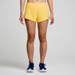 Saucony Outpace 2.5" Split Women's Shorts Yellow | NZ VDZGY